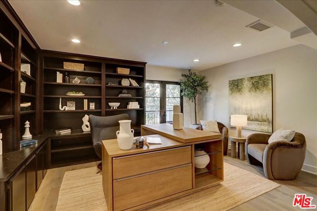 10353 Mississippi Avenue, Los Angeles, CA 90025