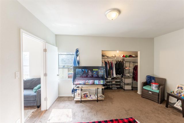 2010 Caplin Street B, Houston, TX 77026