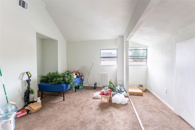 2010 Caplin Street B, Houston, TX 77026