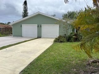 1438 SE Larkwood Circle, Port St. Lucie, Port St Lucie, FL 34952
