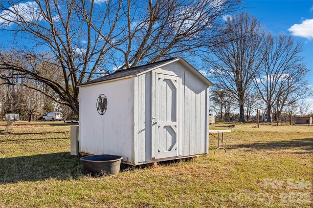 211 Daves Road, York, SC 29745