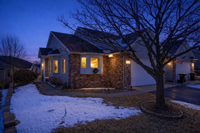 14313 Savanna Oaks Drive, Savage, MN 55378