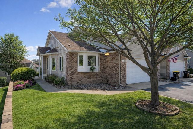 14313 Savanna Oaks Drive, Savage, MN 55378