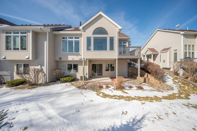14313 Savanna Oaks Drive, Savage, MN 55378
