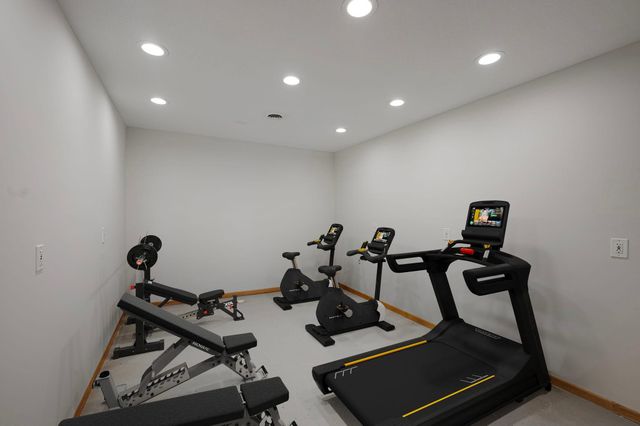 14313 Savanna Oaks Drive, Savage, MN 55378