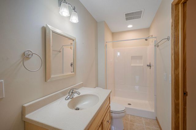 14313 Savanna Oaks Drive, Savage, MN 55378