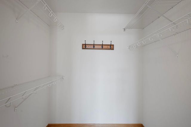 14313 Savanna Oaks Drive, Savage, MN 55378