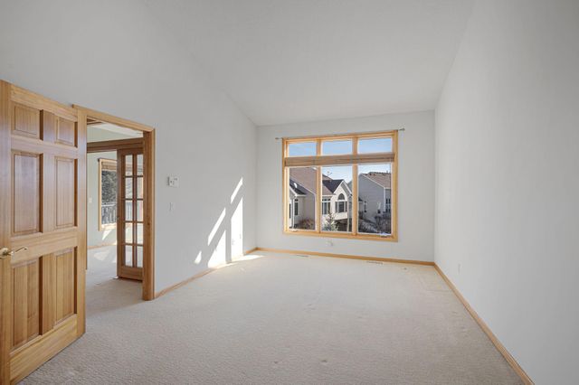 14313 Savanna Oaks Drive, Savage, MN 55378