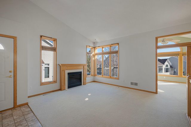 14313 Savanna Oaks Drive, Savage, MN 55378