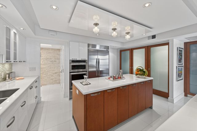 10155 Collins Avenue 1401, Bal Harbour, FL 33154