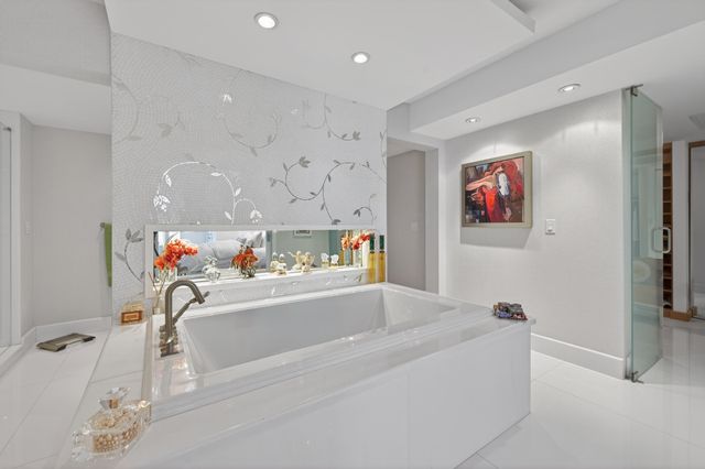 10155 Collins Avenue 1401, Bal Harbour, FL 33154