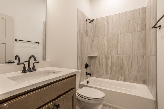 19728 Chatham Shore Lane, Westfield, IN 46074