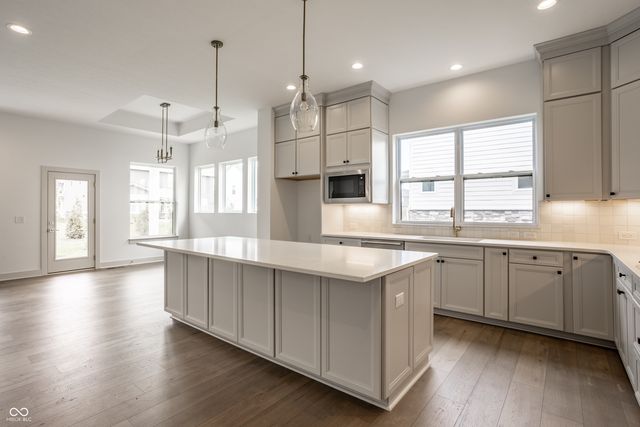 19728 Chatham Shore Lane, Westfield, IN 46074