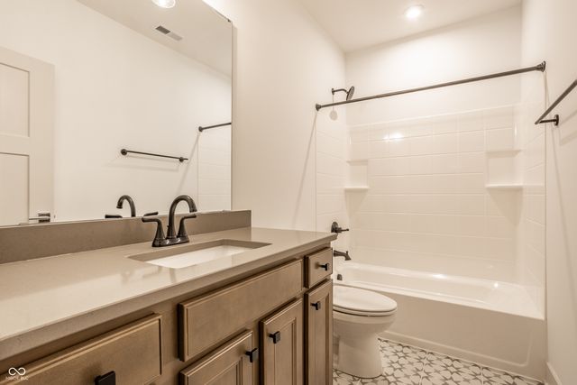 19728 Chatham Shore Lane, Westfield, IN 46074