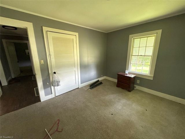 6747 Saferight Road, Greensboro, NC 27406