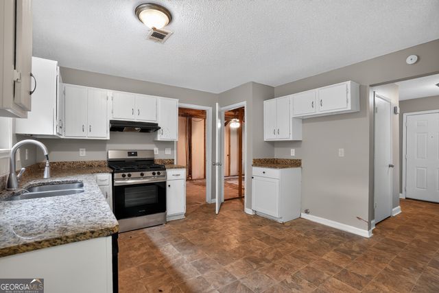 939 Lake Drive Court, Stone Mountain, GA 30088