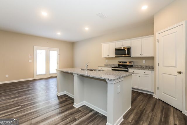 4159 Kendrick Circle, Loganville, GA 30052