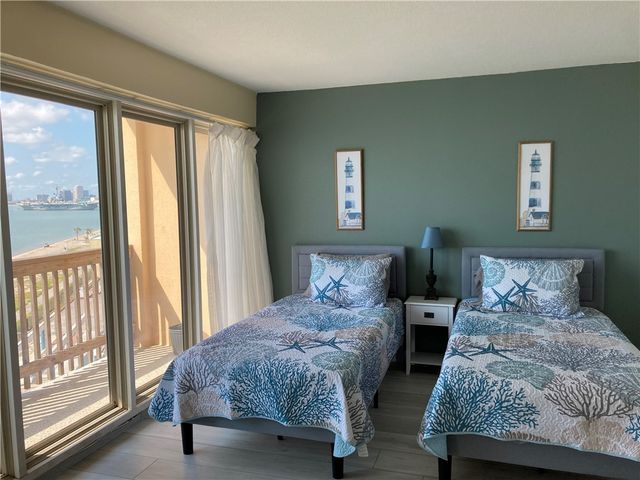 4000 Surfside Blvd 805, Corpus Christi, TX 78402