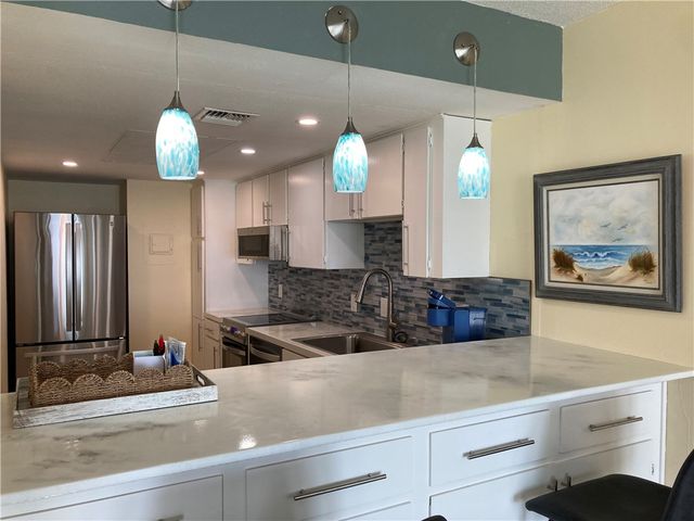 4000 Surfside Blvd 805, Corpus Christi, TX 78402