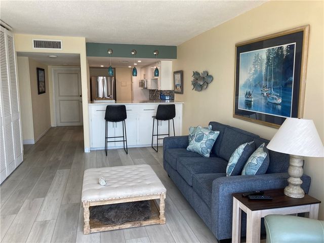 4000 Surfside Blvd 805, Corpus Christi, TX 78402