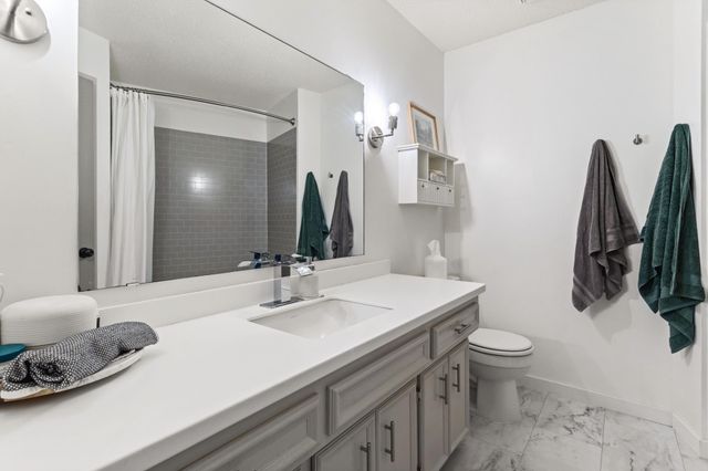 5551 Brickstone Court, Shoreview, MN 55126