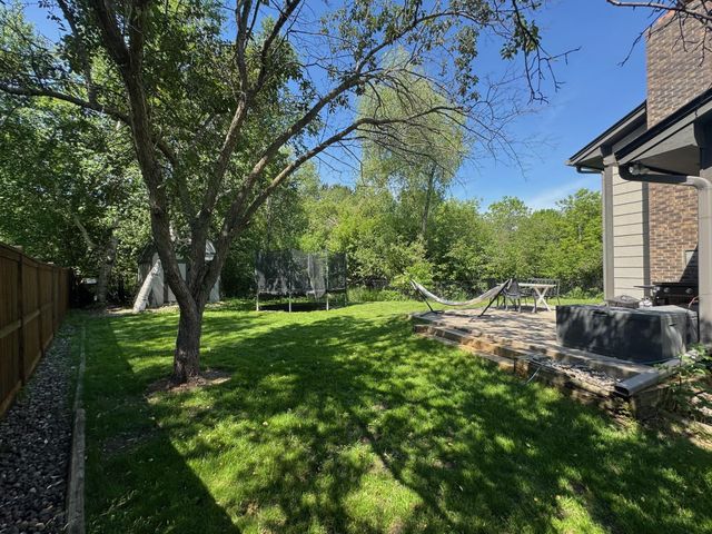 5551 Brickstone Court, Shoreview, MN 55126