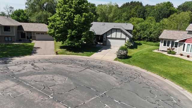 5551 Brickstone Court, Shoreview, MN 55126