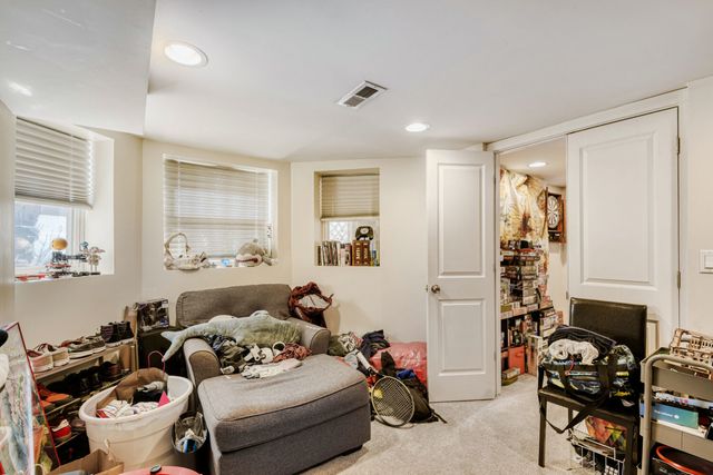 2108 W Addison Street, Chicago, IL 60618