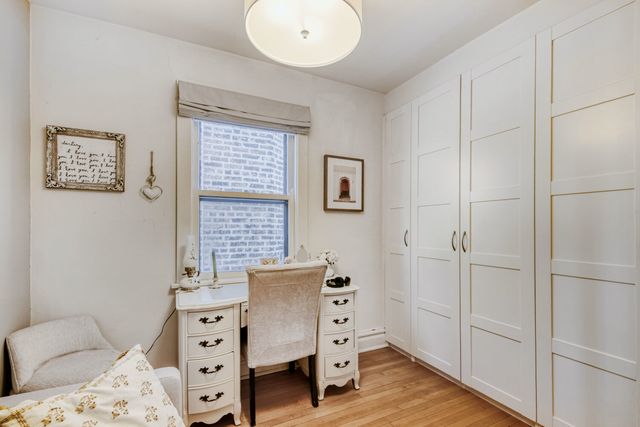 2108 W Addison Street, Chicago, IL 60618