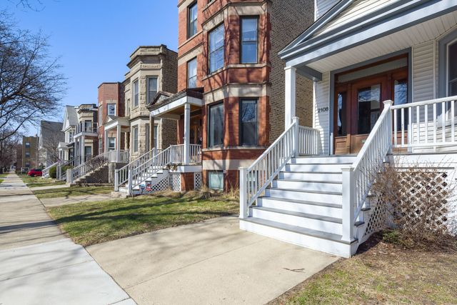 2108 W Addison Street, Chicago, IL 60618