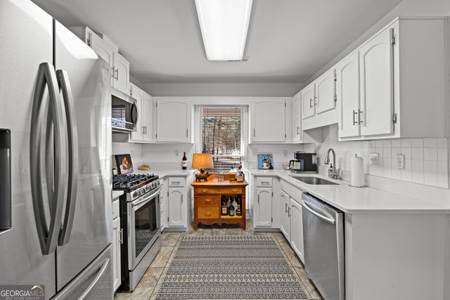 404 Sandown Drive, Peachtree City, GA 30269