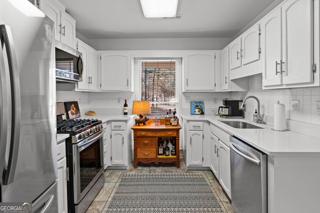 404 Sandown Drive, Peachtree City, GA 30269