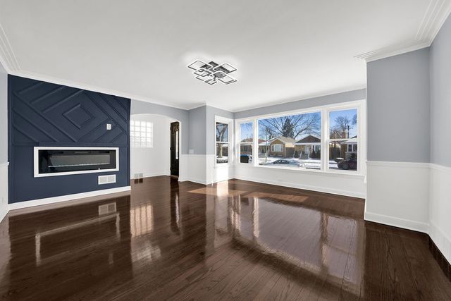 7944 S Talman Avenue, Chicago, IL 60652