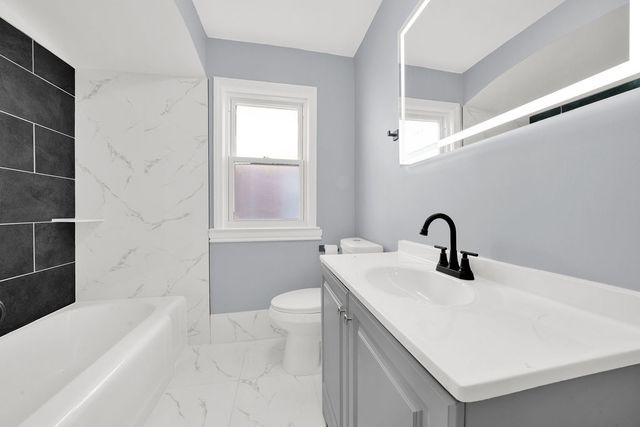 7944 S Talman Avenue, Chicago, IL 60652