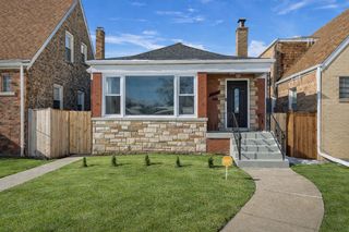 7944 S Talman Avenue, Chicago, IL 60652