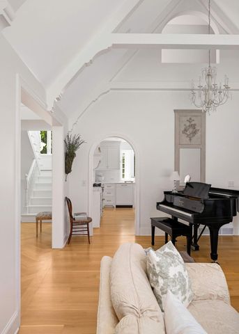 2255 French Creek Circle, Wayzata, MN 55391