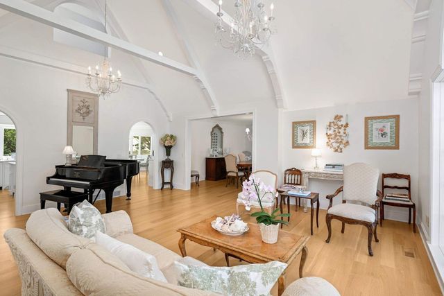 2255 French Creek Circle, Wayzata, MN 55391