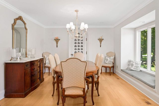 2255 French Creek Circle, Wayzata, MN 55391