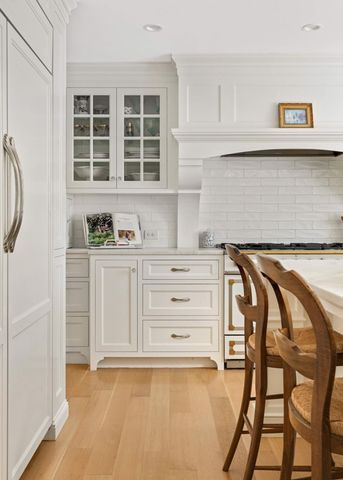 2255 French Creek Circle, Wayzata, MN 55391