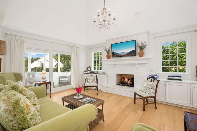 2255 French Creek Circle, Wayzata, MN 55391