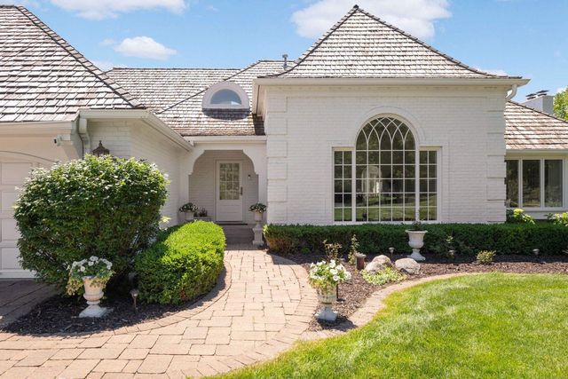 2255 French Creek Circle, Wayzata, MN 55391