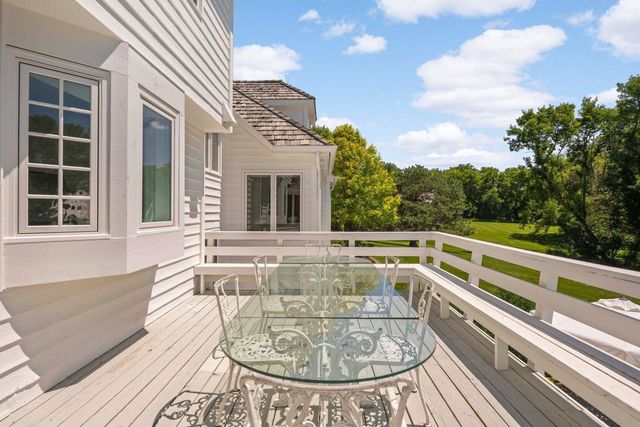 2255 French Creek Circle, Wayzata, MN 55391