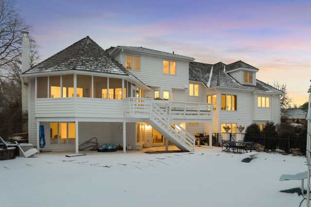 2255 French Creek Circle, Wayzata, MN 55391