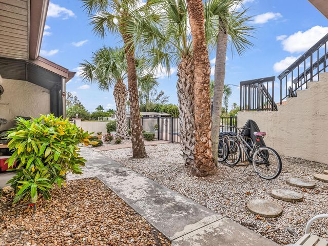151 Cape Coral Parkway W 106, Cape Coral, FL 33914