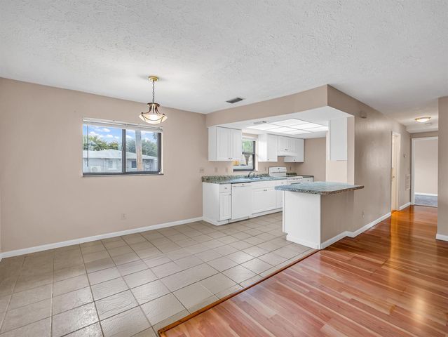 151 Cape Coral Parkway W 106, Cape Coral, FL 33914