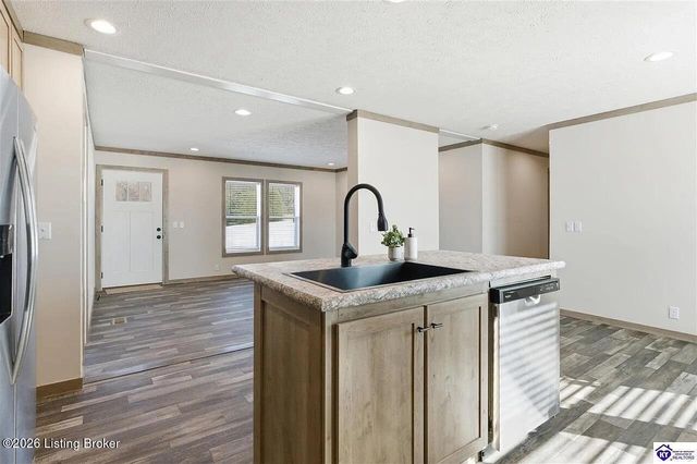 4368 Woodland Rd, Vine Grove, KY 40175