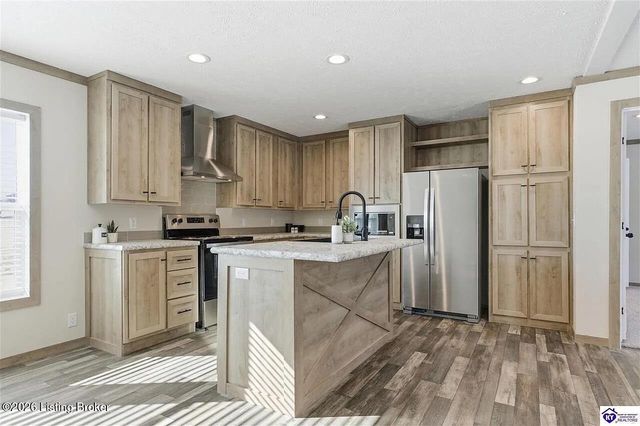 4368 Woodland Rd, Vine Grove, KY 40175