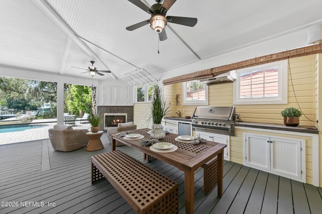 195 S ROSCOE Boulevard, Ponte Vedra Beach, FL 32082