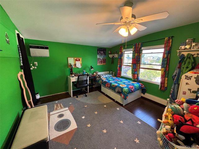 304 Lido Parkway, Lindenhurst, NY 11757