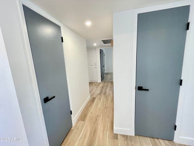 2213 E JANICE Way, Phoenix, AZ 85022